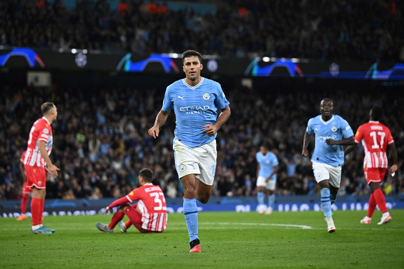 Manchester City gets Champions League defense off to winning start by  beating Red Star Belgrade 3-1