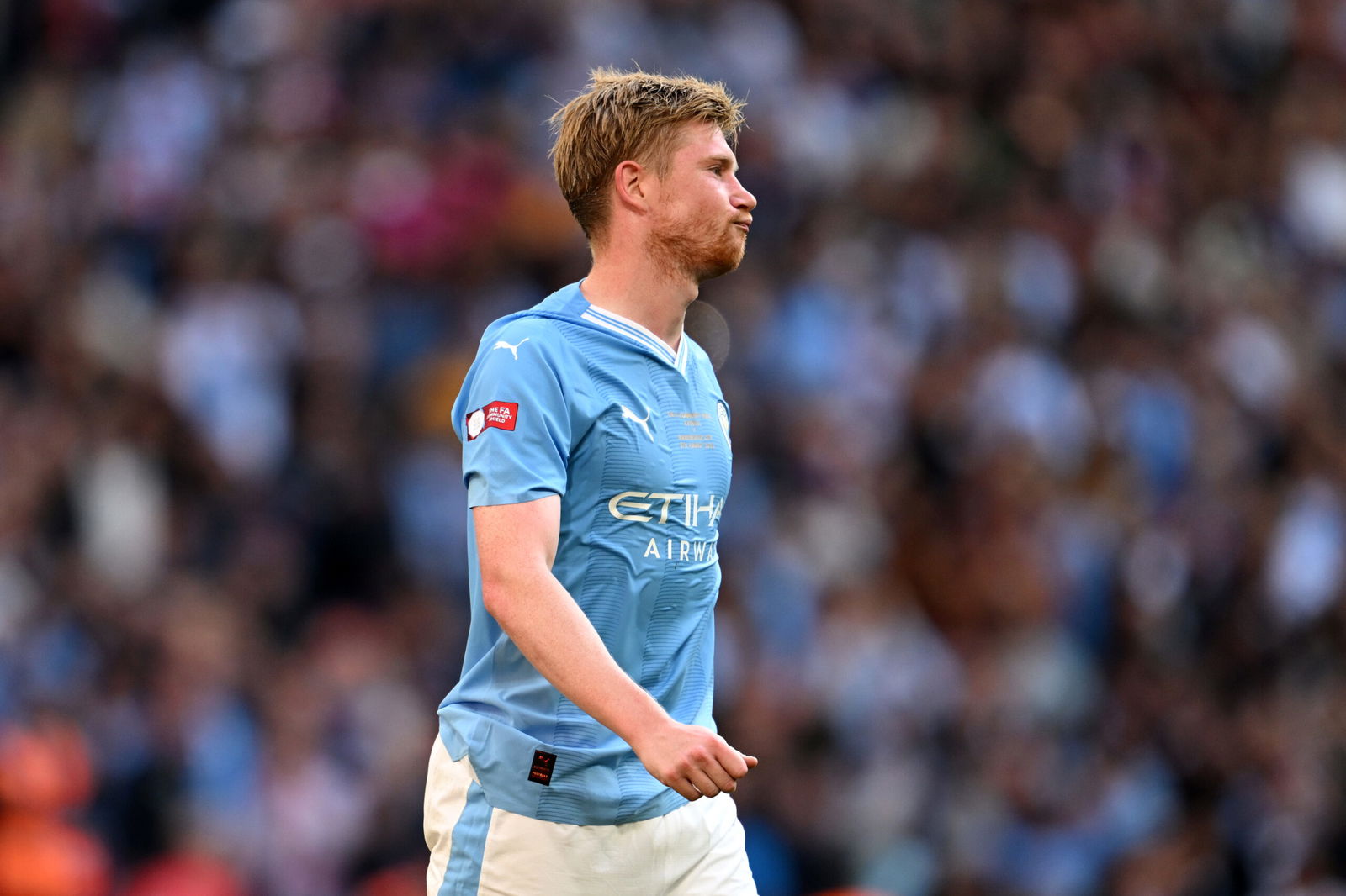 Man City star Kevin De Bruyne still values Cristiano Ronaldo after he is  spotted with his shirt