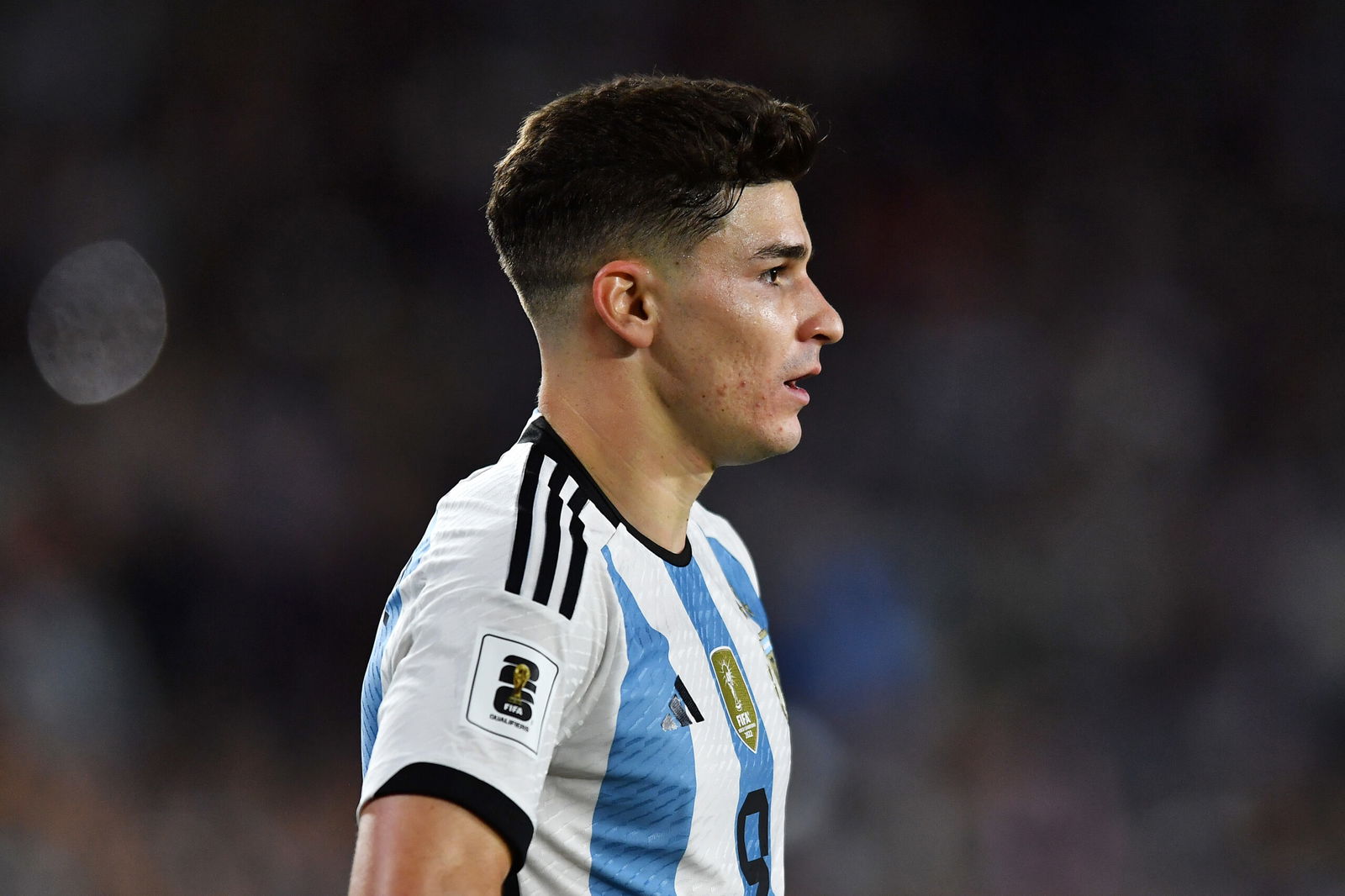 Julian Alvarez: Man City in talks to sign River Plate striker, Transfer  Centre News