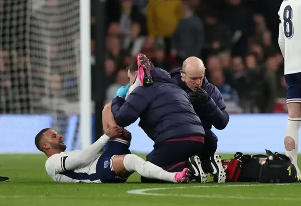 Manchester City faces third pre-Arsenal fitness setback as Gareth Southgate provides Kyle Walker injury update.