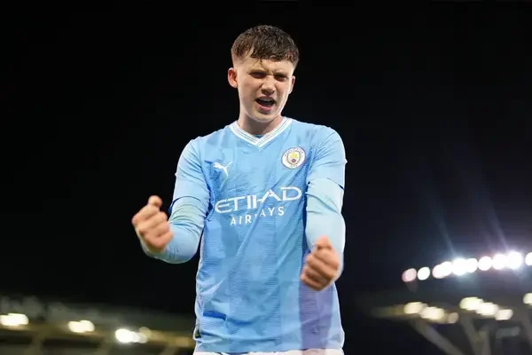 Promising Teen from Manchester City joins Gareth Southgate’s Senior England Training Session