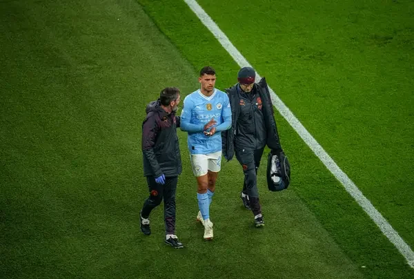 “My mum went crazy” – Manchester City midfielder opens up on gruesome bone break injury