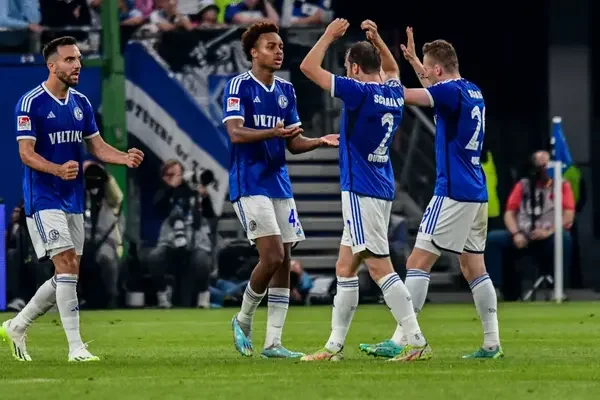 FC Schalke starlet watched by Manchester City officials amid rivalled Premier League interest