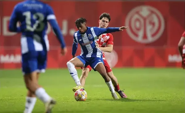 Manchester City join nine-club battle to sign out of contract FC Porto prodigy