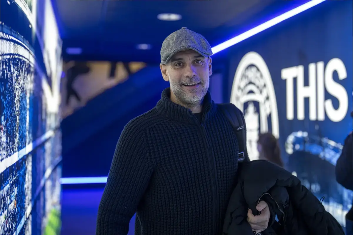 Pep Guardiola mengidentifikasi masalah nasional untuk pemain Akademi dalam sepakbola Inggris.