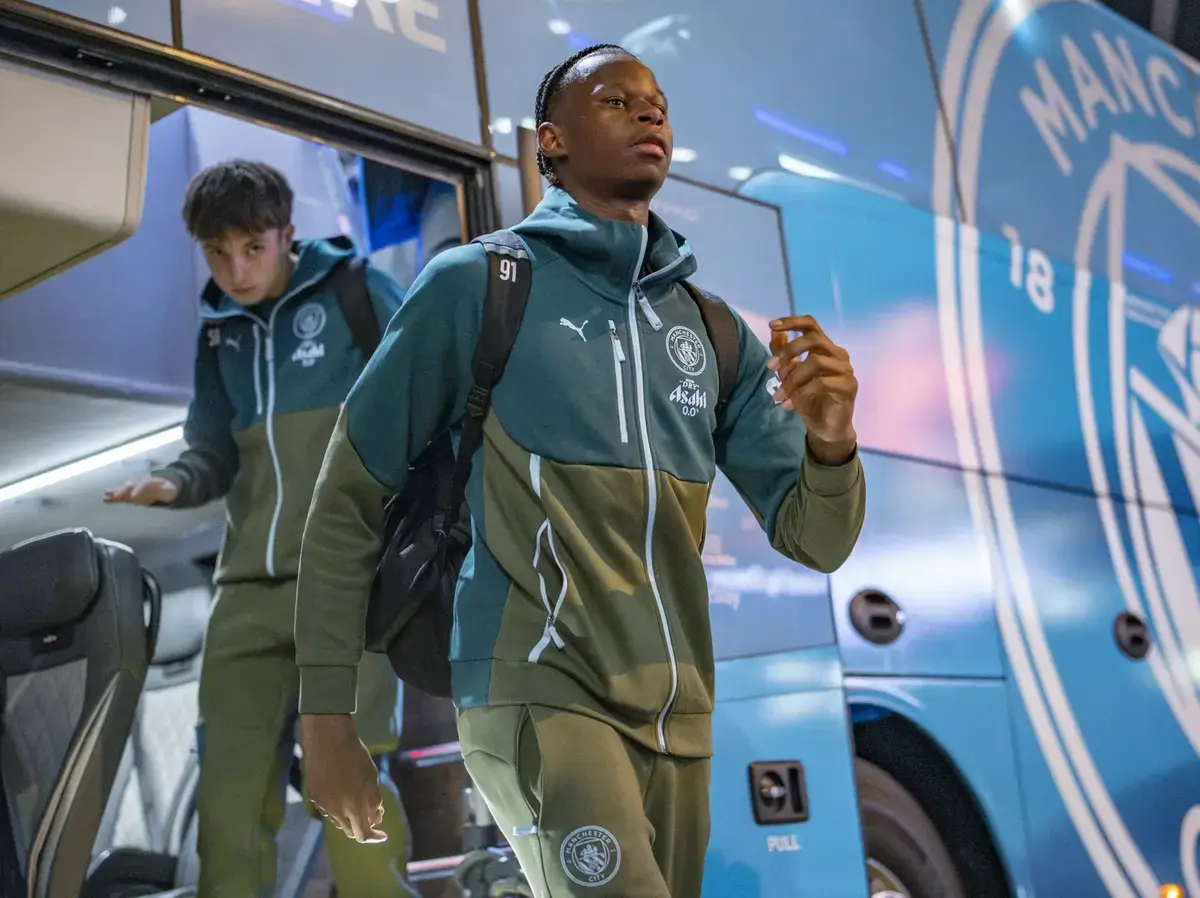 Swansea eye Man City’s Stephen Mfuni for Championship loan